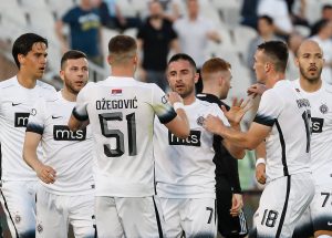 HOTSPORT SAZNAJE: Sredina terena neće biti ista ako on ode, vezista na meti Rusa