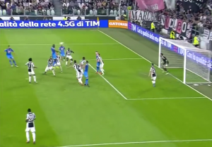 ‘MAMMA MIA, MAMMA MIA’: Morate poslušati trans komentatora prilikom gola Napolija u 90. minutu u Torinu! (VIDEO)