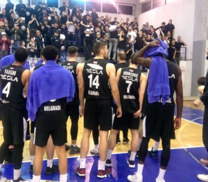 KRENULA TURNEJA: Partizan pobedom počeo pripreme za Superligu, uz zapaženu podršku Grobara (FOTO)
