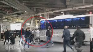 HAOS U NJUJORKU: Konor Mekgregor napravio ‘sačekušu’ autobusu sa UFC borcima, ozbiljne povrede i predaja nakon policijske poternice (VIDEO)