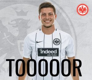 BUNDESLIGA: Jović je Ajntrahtova ‘gol mašina’, Srbin četvrti put zaredom strelac – ali se pritom i povredio (VIDEO)