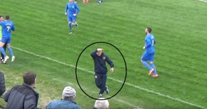 ‘KARMA ŠOU’ U PRVOJ LIGI SRBIJE: Trener Dinama radovanjem provocirao u Varvarinu, Temnić preokrenuo pa mu se rivalski igrač ‘žestoko odužio’ (VIDEO)