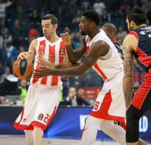 STRANCI TVRDE: Smeši se novi odlazak iz Crvene zvezde, Pešić i Barselona ‘pikirali’ Zvezdinog stranca?!