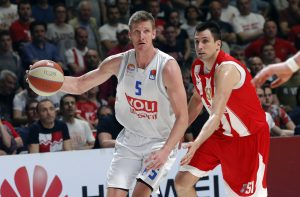 DVE OPCIJE ZA BJELICU: Prva ga iznenađujuće vodi kod dojučerašnjeg saigrača, a druga mu daje šansu da se osveti Budućnosti