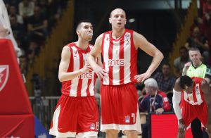 OČAJ, TUGA I NEVERICA: Fotografije iz Pionira pokazuju koliko crveno-bele boli ovaj poraz