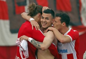 ZVEZDINA SADAŠNJOST PROTIV BUDUĆNOSTI: Ko ima bolji šut? (VIDEO)