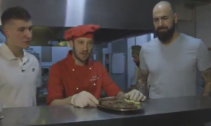 SJAJNA REKLAMA: Bogdan Bogdanović i Pero Antić prodavali ćevape (VIDEO)