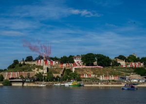 SPEKTAKL: Delije sa Kalemegdana pozvale na šampionsku žurku (FOTO)