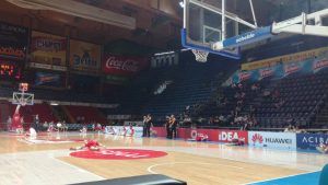 SRAMOTNO: Zvezda se bori za prvo mesto u grupi, a u dvorani ‘150’ ljudi (VIDEO)