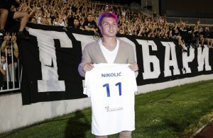 NIKOLIĆ EKSKLUZIVNO ZA HOTSPORT: Prva poruka za navijače Partizana, razlog zbog kojeg je odabrao Humsku i ‘devetka’ kao želja