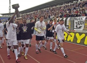 VELIKI MALER: Ljubimac navijača Partizana polomio nogu – moguć čak kraj karijere?! (FOTO)