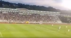 ČUDNA SITUACIJA: U Humskoj na jugu ubedljivo najmanje ljudi, kao da je gostujuća tribina (VIDEO)