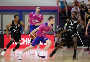 TEŽAK PORAZ: Kentaki razbio Megu na Bahamima