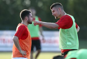 SERGEJ U CENTRU PAŽNJE: Italijanski mediji otkrili kako SMS ‘nije želeo’ da se potpiše na Zvezdin kačket u Pazovi