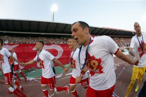 MISLILI STE DA LUĐE NE MOŽE? POGREŠILI STE: Dame i gospodo, Srnić i Milijaš kao akteri najluđeg snimka proslave! (VIDEO)