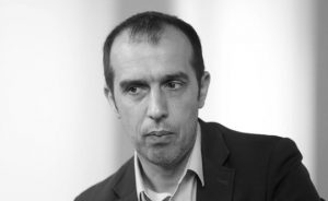 ON JE OVO ZASLUŽIO: Najtužniji detalj Zvezdinih priprema – Milojević i igrači odali počast preminuloj legendi (VIDEO)