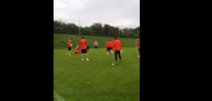 ‘PRŠTE’ STARTOVI NA TRENINGU: Bolna grimasa Ljajića, nastradao od člana stručnog štaba! (VIDEO)