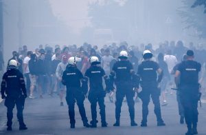 SCENE STRAVE I UŽASA: Neverovatna tuča i krvoproliće na ‘večitom’ derbiju omladinaca! (FOTOGALERIJA)