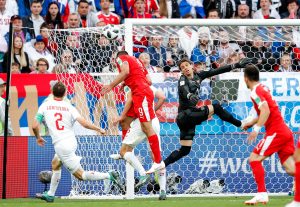 CELA PLANETA JE VIDELA PENAL: Svet osuđuje Briha, a BBC je bio ubedljivo najoriginalniji! (VIDEO)