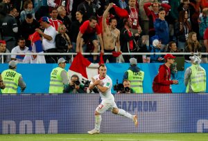 NAVIJAČI ŠAĆIRIJA GAĐALI FLAŠAMA: ‘Čekajte samo da vidite doček na Marakani’! (VIDEO)