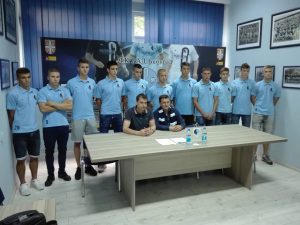 POTPISI NA BANJICI: Najperspektivniji fudbaleri iz pogona Rada dobili prve ugovore