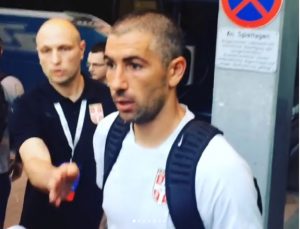 DOBIO SJAJNU PONUDU OD ROME: Evo zašto Kolarov ne želi da se vrati u srpski fudbal i Zvezdu