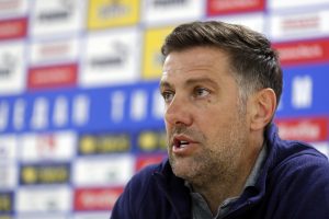 KRSTAJIĆ POPUSTIO: Nakon sastanka u Londonu vezista ponovo u dresu Srbije?!