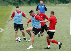 JOŠ JEDAN NAŠ REPREZENTATIVAC NA TERAPIJI: Kao da je neko bacio kletvu pred početak Mondijala