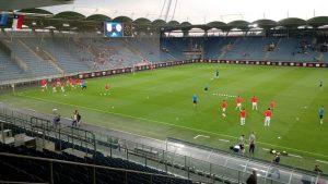 UŽIVO IZ AUSTRIJE: Pogledajte atmosferu na stadionu Šturma petnaest minuta pred početak meča (VIDEO)