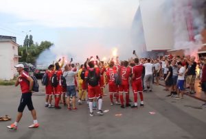 APSOLUTNI ŠAMPIONI: Ovako su slavila Zvezdina deca – hvala ti Bože, ima Boga! (VIDEO)