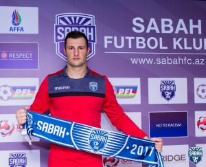 AZERI OVO NE PAMTE: Stamenković potpisao za Sabah, dočekali ga navijači Nefčija