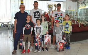 ZVEZDIN POZIV: Pomozimo deci leptirima (VIDEO)