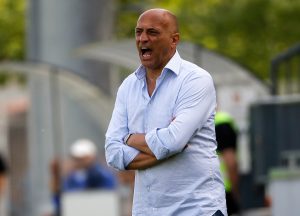 PREŠAO GRANICU: Dragan Antić izbačen iz aviona – vređao stjuardesu, izvela ga policija!