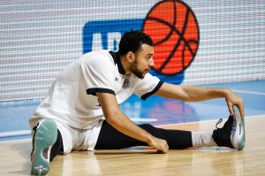 PARTIZANOVCI ODUŠEVLJENI: Gos u Olimpijakos ispraćen u Partizanovom ruhu (FOTO-UBOD)