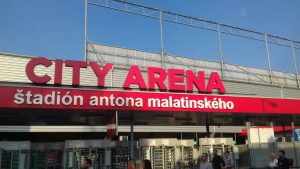 EVO GDE IGRA ZVEZDA: Stadion ‘Anton Malatinski’ – spolja blista, a unutra je loše stanje (FOTO) (VIDEO)