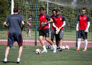 BEZ IKAKVE NAJAVE: Iznenađenje! Još jedan Srbin u Primeri, i to reprezentativni golman (FOTO)