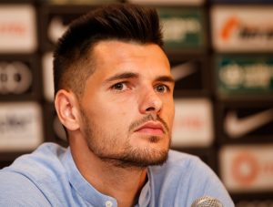 ‘DARUJ KRV I DOBIĆEŠ KARTU’: Ovako Zakarić poziva Grobare na utakmicu protiv Nordsjelanda (VIDEO)