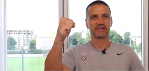 SVI KO JEDAN: Evo kako je Bata Mirković pozvao navijače na dvoboj godine protiv Bešiktaša (VIDEO)