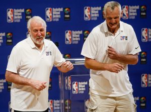 SVETSKI KREM U BEOGRADU: Spektakl sa NBA zvezdama, Greg Popović i Stojaković u centru pažnje, Jokić pokazivao finte (FOTOGALERIJA)