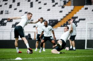 ODRAĐEN I TRENING: Partizan oprobao teren u Istanbulu