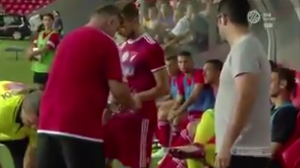 DA ČOVEK ZAŽALI ŠTO SE OŽENIO: Najluđi način da propustite utakmicu, definitivno! (FOTO)