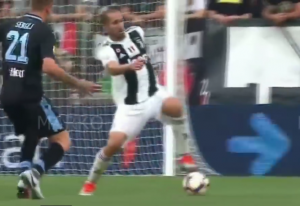 ITALIJANI SU NEUMOLJIVI: Ovim snimkom kritikuju Milinković-Savića zbog partije protiv Juventusa (VIDEO)