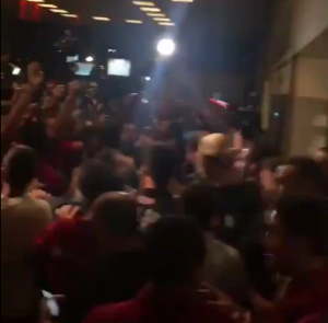 UPALI U TRANS: Navijači Bešiktaša slavili do duboko u noć, evo šta je razlog… (VIDEO)