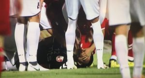 STRAŠNA SCENA NA ‘ČAIRU’: Žestok sudar, golman Radničkog nepomično ležao – spasili mu život vađenjem jezika (VIDEO)