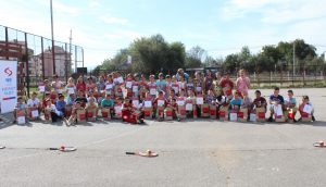 ZA RADOST DECE: Škola tenisa u Gračanici (FOTO)