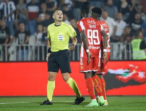 PONOVO U HUMSKOJ: Danilo Grujić sudi novi derbi Superlige, evo ko će deliti pravdu Zvezdi… (FOTO)