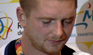 EMOCIJA: Pogledajte kako su zlatni basketaši otpevali himnu posle velike pobede (VIDEO)