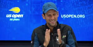 NOVAK SE ODUŠEVIO: Mališan imitirao Đokovića na konferenciji za medije (VIDEO)