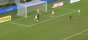 LAKŠI TRENING: Slovačka slavila, ali se studenti, konobari, zidari i futsaleri nisu obrukali (VIDEO)