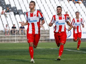 MAJSTORIJA JOVELJIĆA: Napoli ekspresno poveo, pa Zvezda izjednačila golom mladog napadača u stilu iskusnih špiceva (VIDEO)